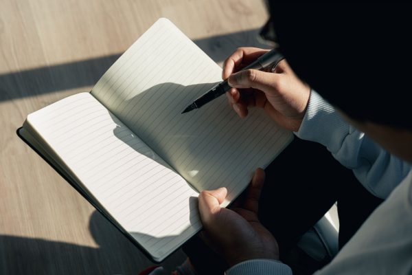 Kuidas kirjutada häid prompte: juhend ja näited eesti keeles